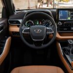 2024 Toyota Highlander Hybrid Interior