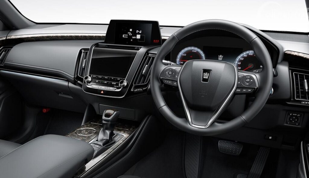 2025 Toyota Crown Hybrid Interior